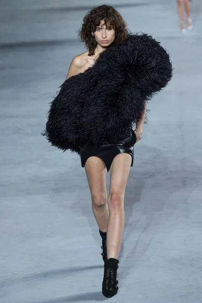 Look 69